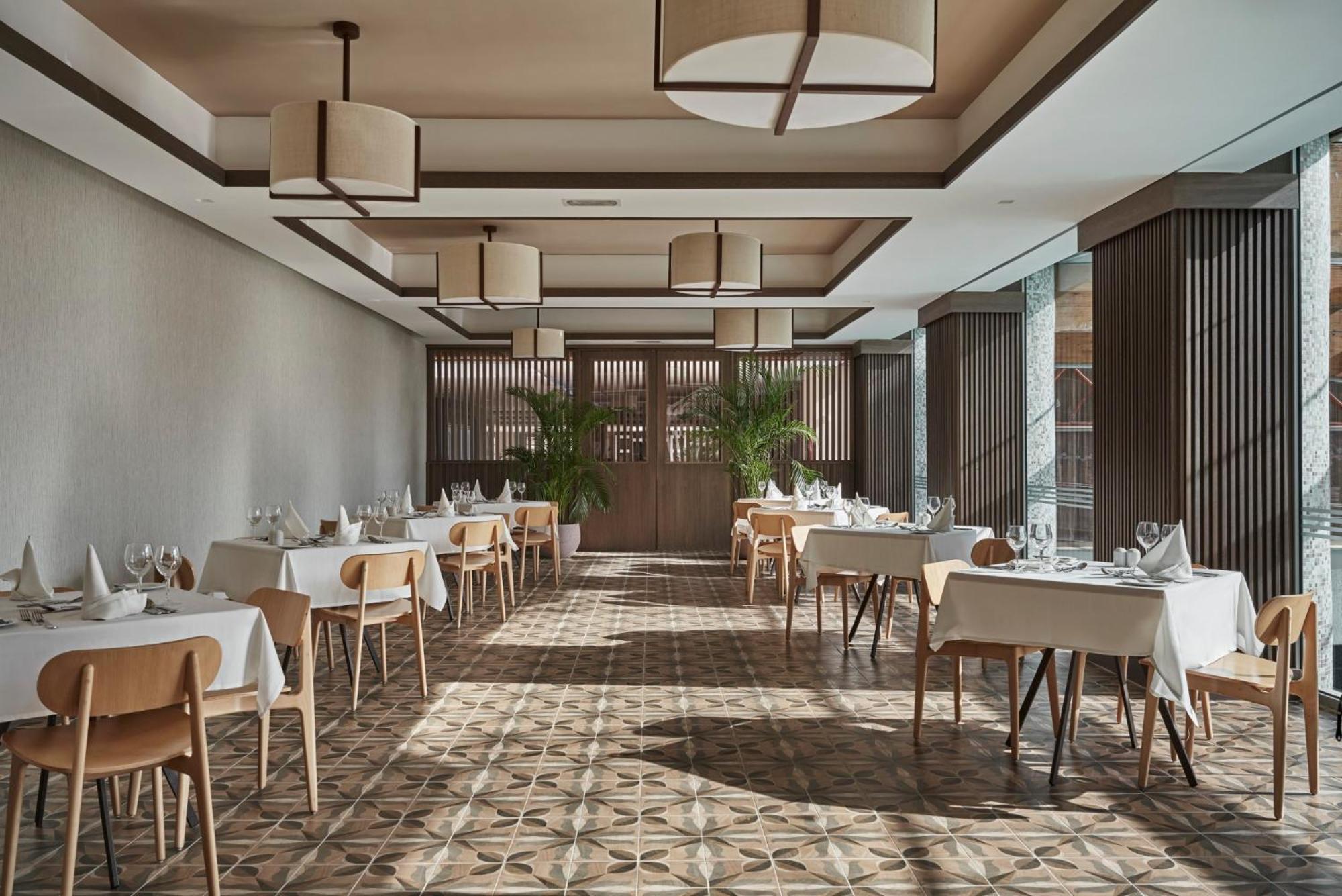Atlantica Oasis 4* Лимасол